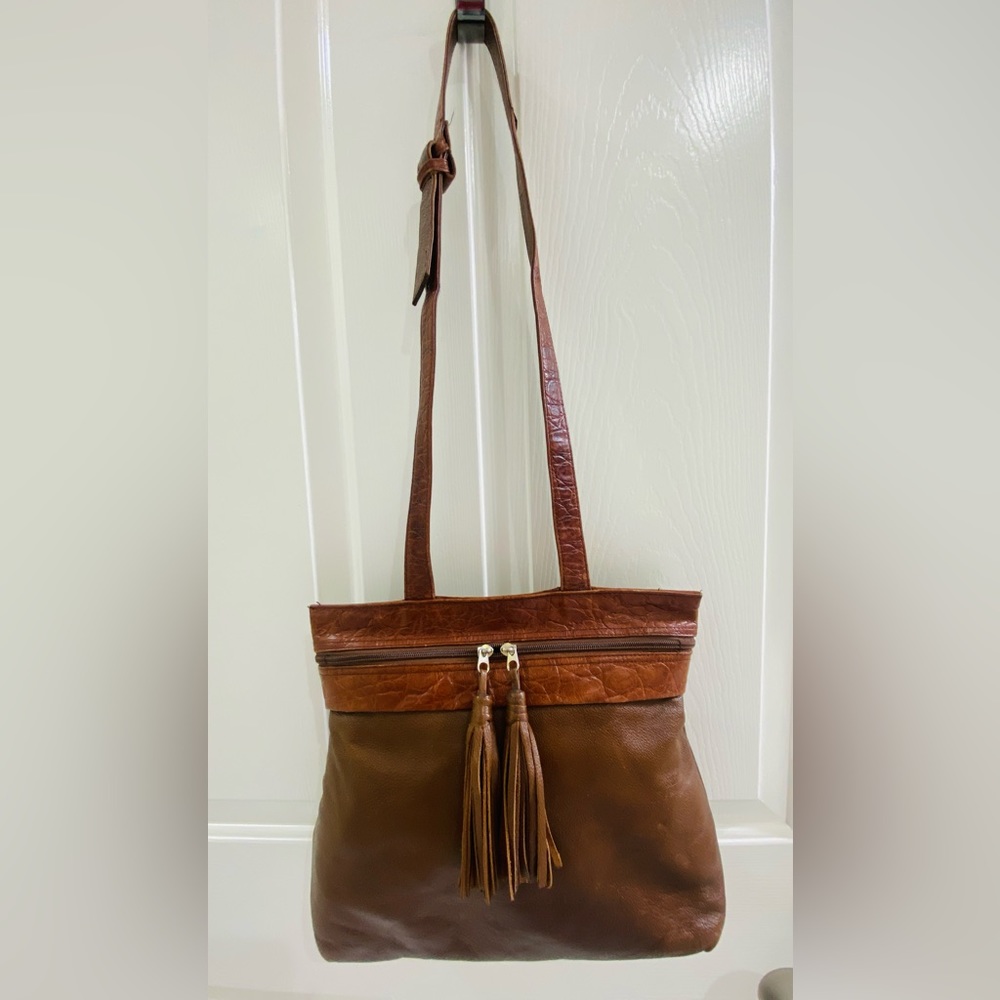 Vintage LISETTE New York Leather Shoulder/crossbody Bag